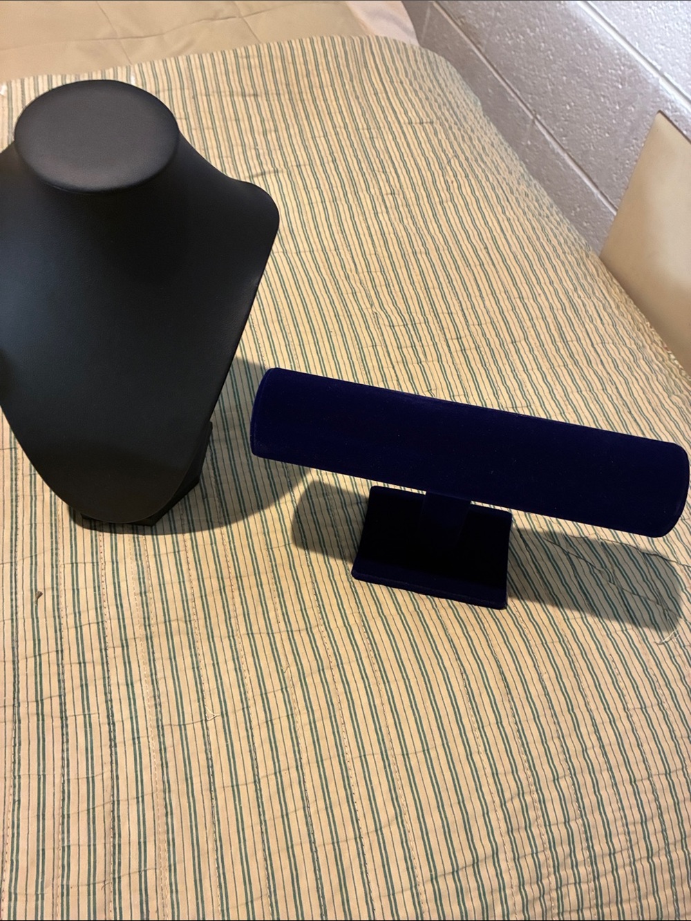 Black and Navy Velvet Necklace and Bracelet Display Set